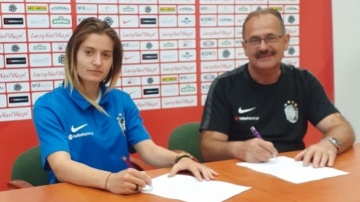 Hit transferowy Medyka Konin. Klaudia FabovĂĄ nową piłkarką!