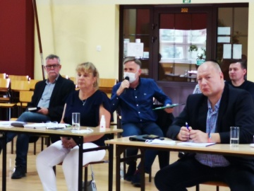 Uczniowie SP w Woli Podłężnej będą się uczyć w kontenerach?