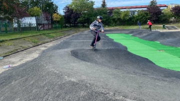 Pumptrack - nowe miejsce dla młodzieży. Powstał ze środków KBO