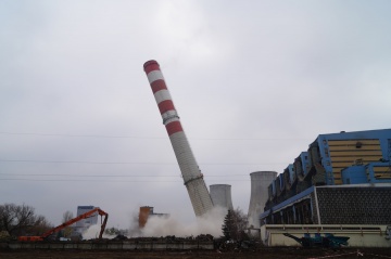 Komin elektrowni Adamów zniknął z krajobrazu pow. tureckiego