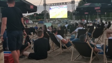 Mecz otwarcia Euro2020 na plaży w Ślesińskiej Strefie Kibica