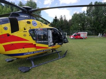 Śmigłowiec LPR wylądował w Kleczewie. Brakowało karetek