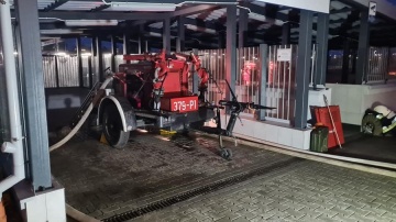 Konin. Pompowali wodę z tunelu by można było przejść na Zatorze