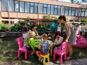 Konin. Biblioteczne ogrodowisko, czyli zielona terapia dla dzieci