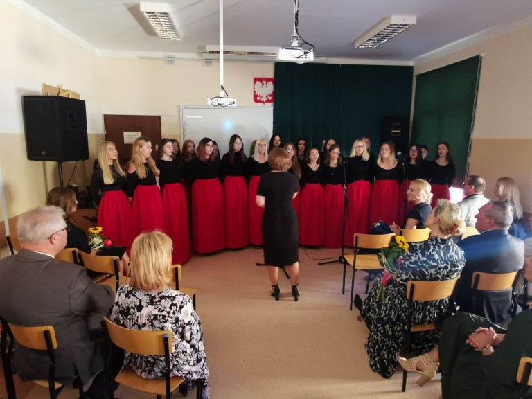 Powiat koniński uruchomił nowoczesną pracownię dla przyszłych krawców.