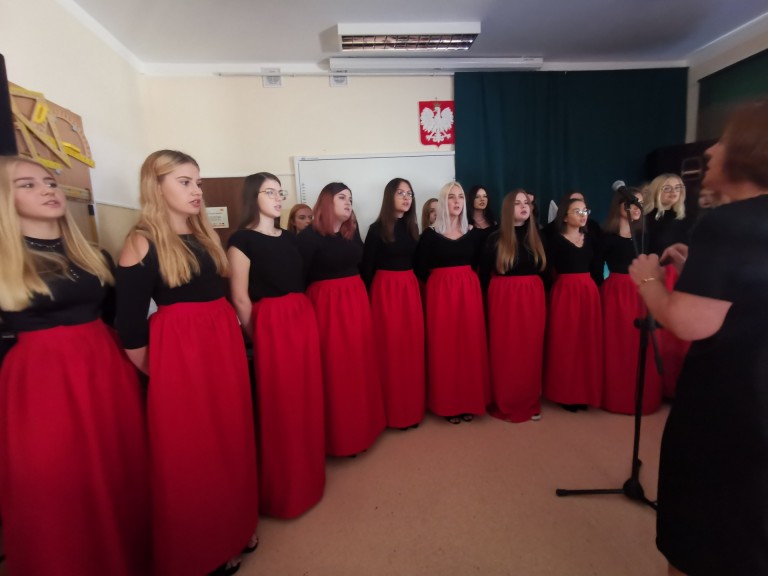 Powiat koniński uruchomił nowoczesną pracownię dla przyszłych krawców.