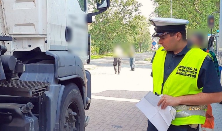Wzmożone kontrole samochodów ciężarowych przez inspektorów WITD
