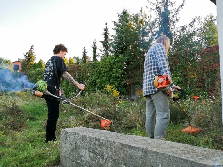 Zamiast odnowić boisko miasto woli je sprzedać. Tak w Koninie traktuje się młodzież