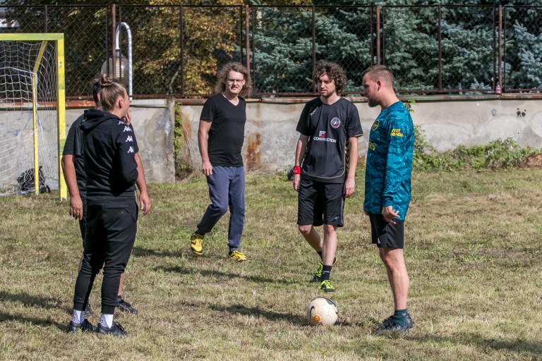 Rozegrali mecz przy Restart Labie. Do gry zapraszają też prezydenta
