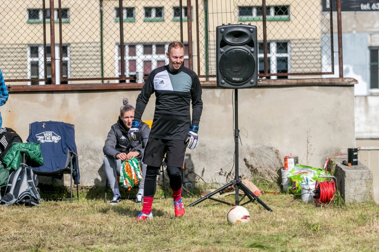Rozegrali mecz przy Restart Labie. Do gry zapraszają też prezydenta