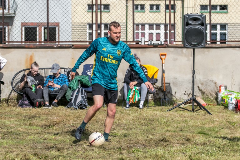 Rozegrali mecz przy Restart Labie. Do gry zapraszają też prezydenta