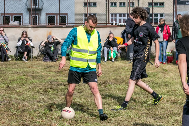 Rozegrali mecz przy Restart Labie. Do gry zapraszają też prezydenta