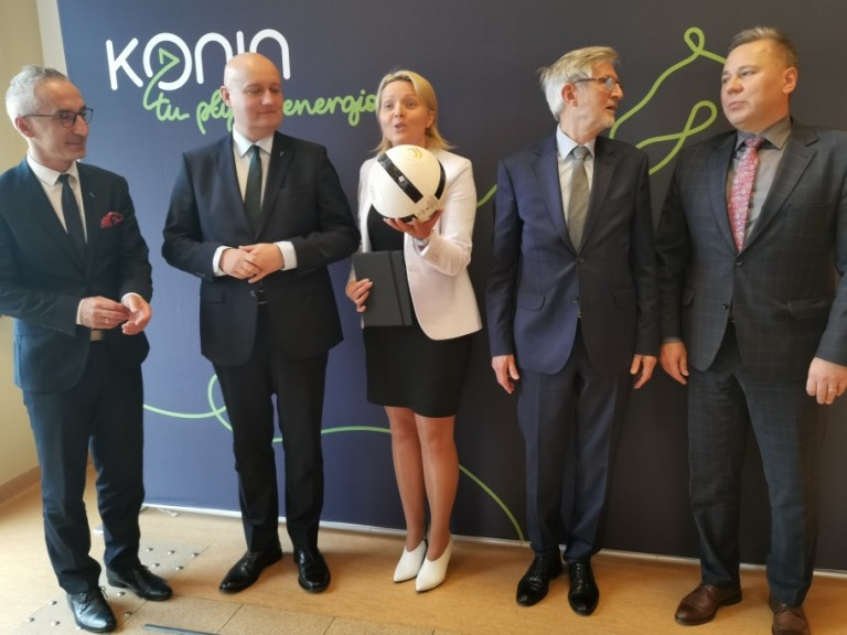 Piłka jest w grze. Dofinasowanie na przebudowę stadionu w Koninie