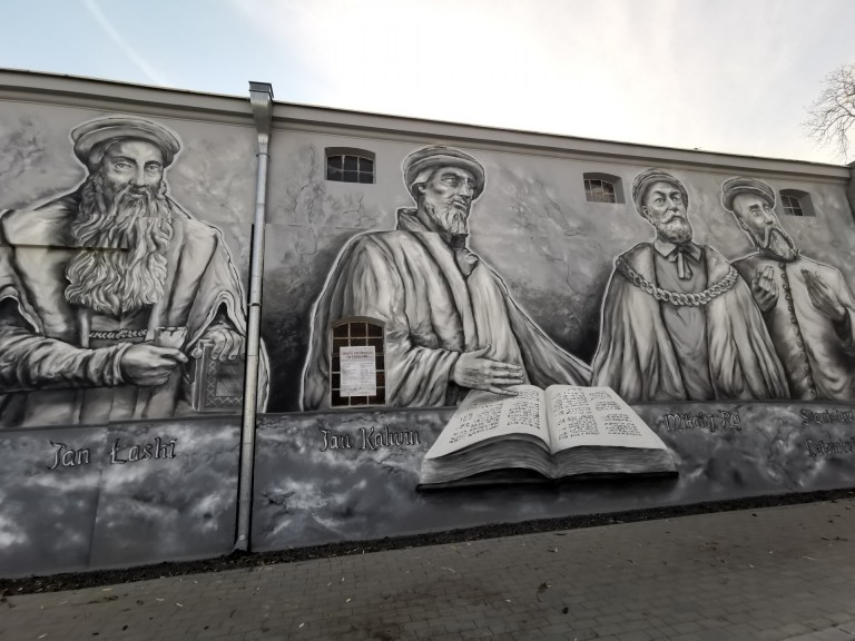 Symbolicznie odsłonili mural na Święto Reformacji w Żychlinie