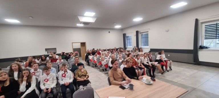 Śpiewali dla Niepodległej. Gminny Przegląd Piosenki Patriotycznej w Golinie