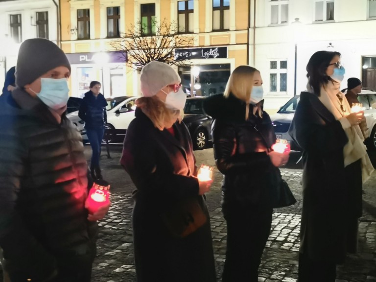 Ani jednej więcej! Przemaszerowali ulicami miasta ku pamięci Izabeli z Pszczyny
