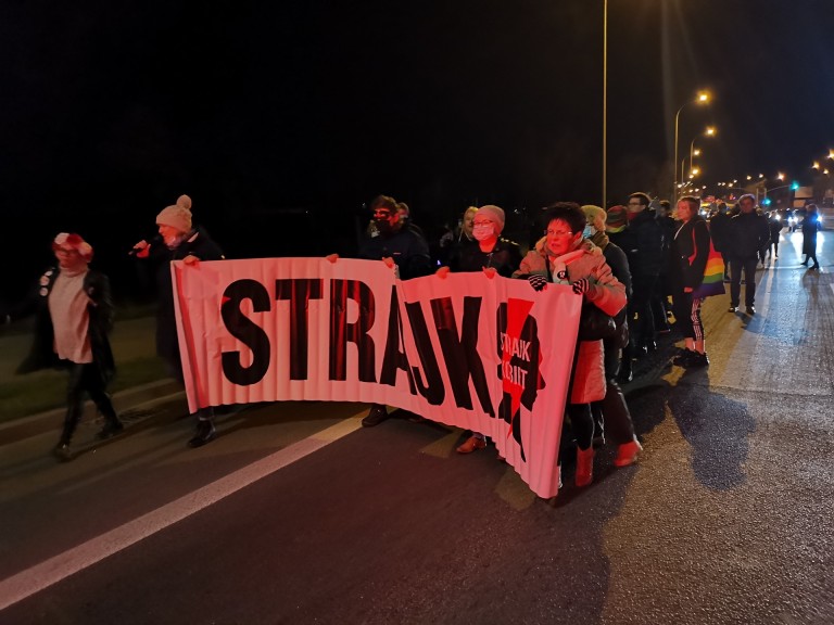 Ani jednej więcej! Przemaszerowali ulicami miasta ku pamięci Izabeli z Pszczyny