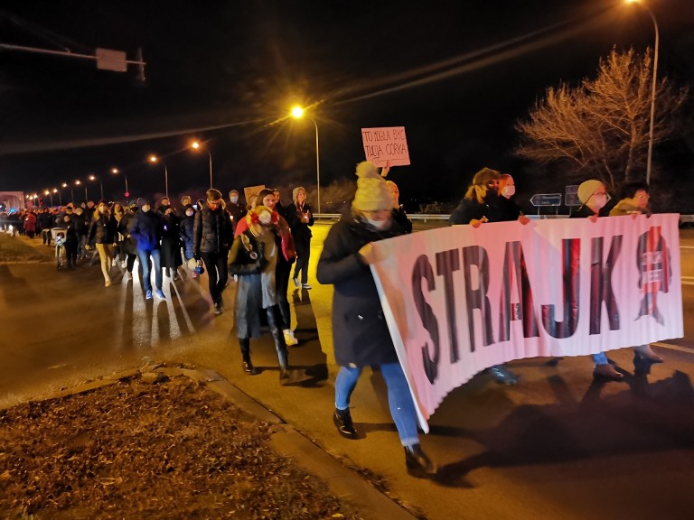 Ani jednej więcej! Przemaszerowali ulicami miasta ku pamięci Izabeli z Pszczyny