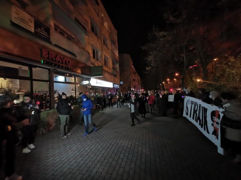 Ani jednej więcej! Przemaszerowali ulicami miasta ku pamięci Izabeli z Pszczyny