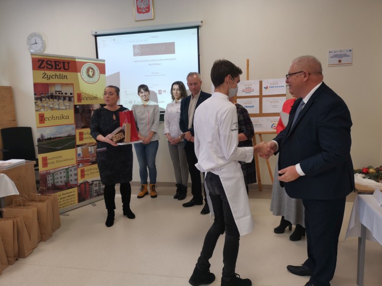 Artystyczne pierniki młodych. „Dekor-Piernik-Art” po raz drugi w Żychlinie