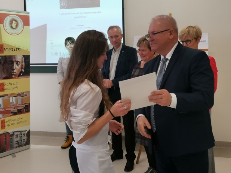 Artystyczne pierniki młodych. „Dekor-Piernik-Art” po raz drugi w Żychlinie