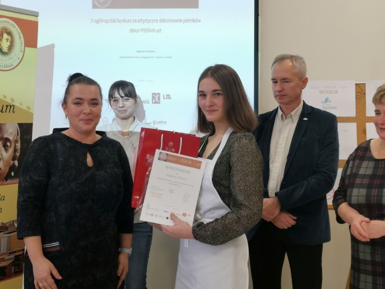 Artystyczne pierniki młodych. „Dekor-Piernik-Art” po raz drugi w Żychlinie