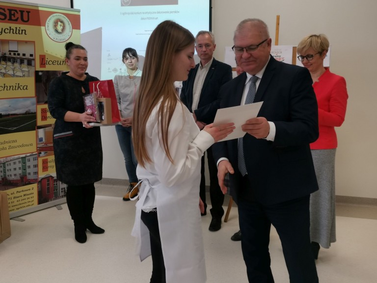 Artystyczne pierniki młodych. „Dekor-Piernik-Art” po raz drugi w Żychlinie