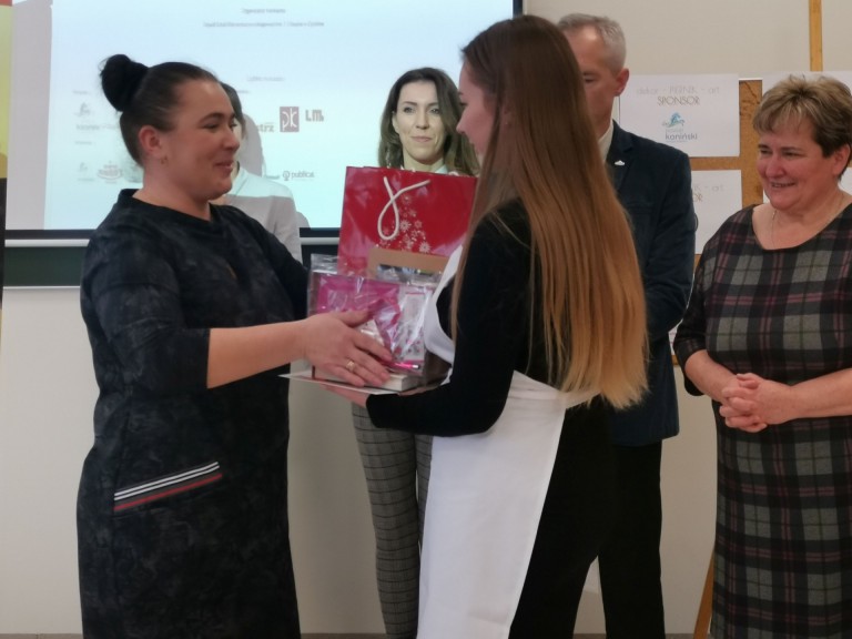 Artystyczne pierniki młodych. „Dekor-Piernik-Art” po raz drugi w Żychlinie