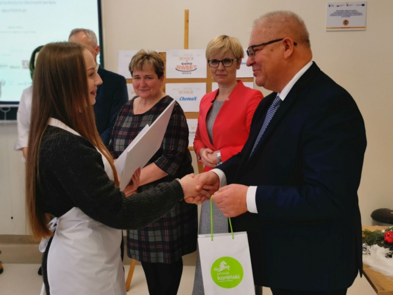 Artystyczne pierniki młodych. „Dekor-Piernik-Art” po raz drugi w Żychlinie