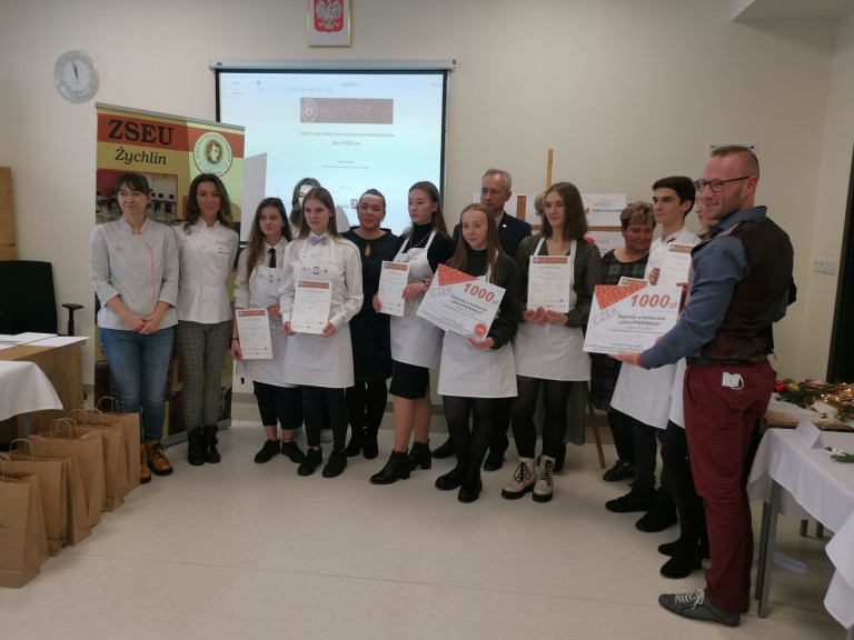 Artystyczne pierniki młodych. „Dekor-Piernik-Art” po raz drugi w Żychlinie
