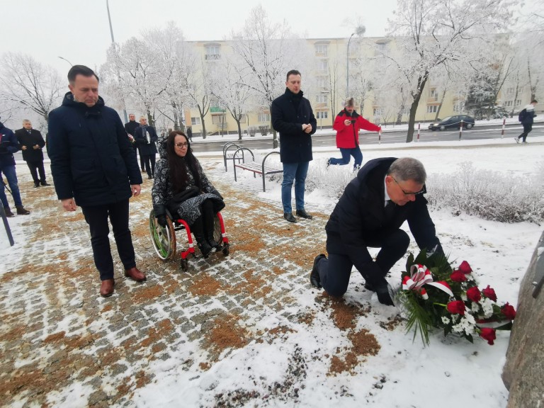 „Niech ta pamięć będzie przestrogą”. 40 lat temu wprowadzono stan wojenny