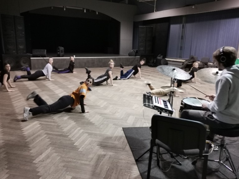 Koniński Teatr Tańca działa na ostro. Intensywność to ich specjalność