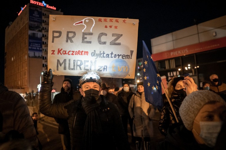 W Koninie nie składają szabli w obronie wolnych mediów