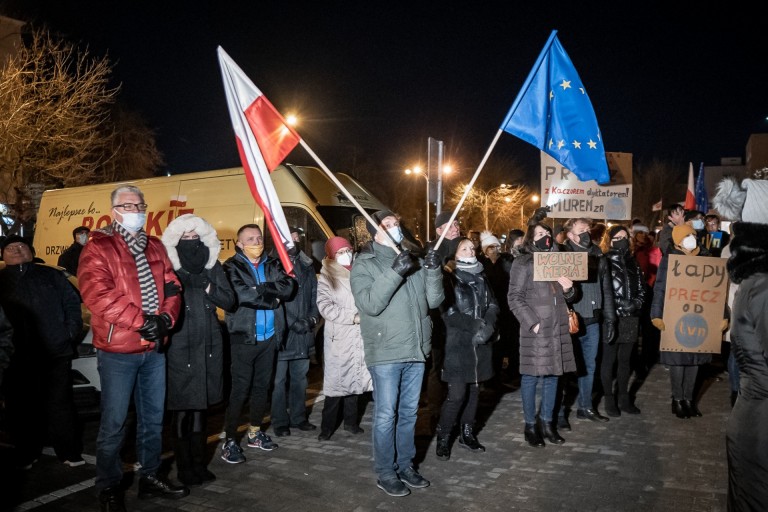 W Koninie nie składają szabli w obronie wolnych mediów