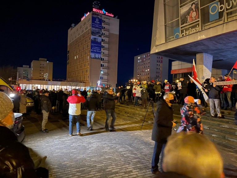 W Koninie nie składają szabli w obronie wolnych mediów