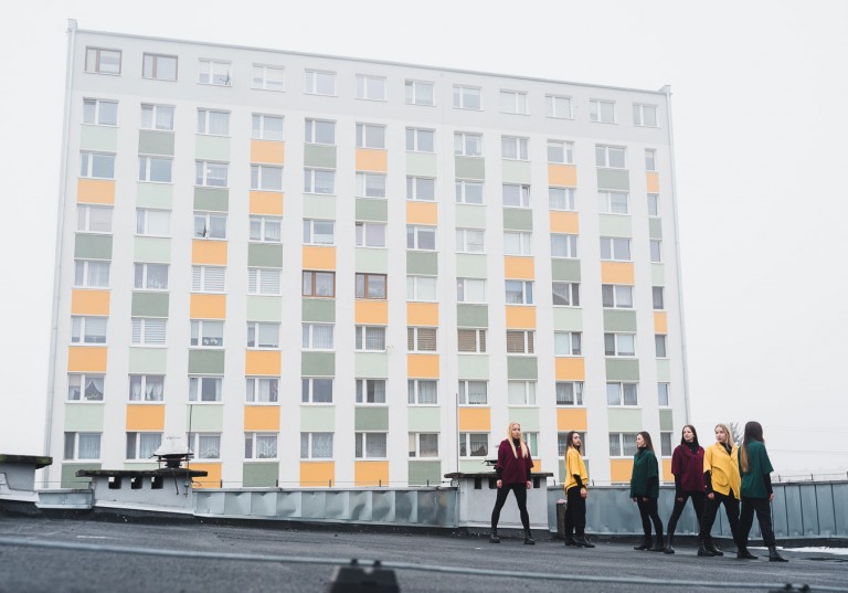 Koniński Teatr Tańca wystąpił na dachach swojego miasta