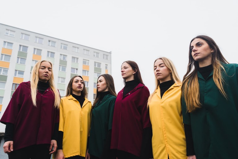 Koniński Teatr Tańca wystąpił na dachach swojego miasta