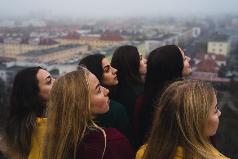 Koniński Teatr Tańca wystąpił na dachach swojego miasta