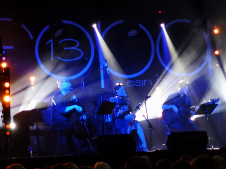 Ten przysłowiowy facet z gitarą wcale nie musi być nudny