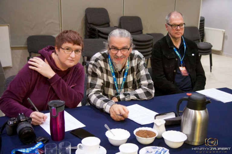 Ten przysłowiowy facet z gitarą wcale nie musi być nudny