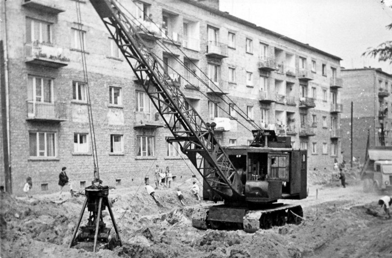 Pozostawił po sobie w Koninie most z żelaza, ważną ulicę i piękną willę