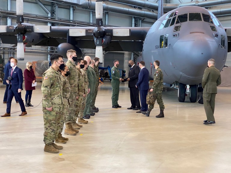 Amerykański sekretarz obrony w Powidzu