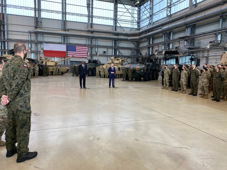 Amerykański sekretarz obrony w Powidzu