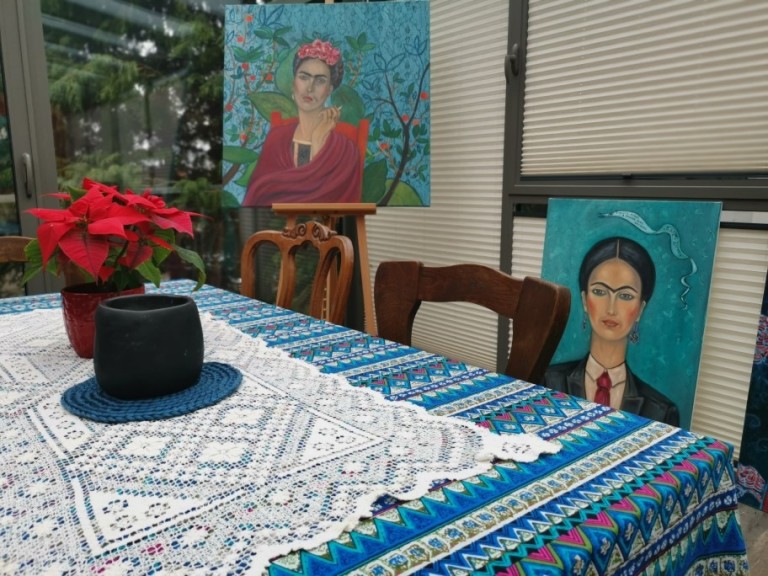 Z miłości do Fridy powstał salonik. Krysia Ruminkiewicz w swoim świecie