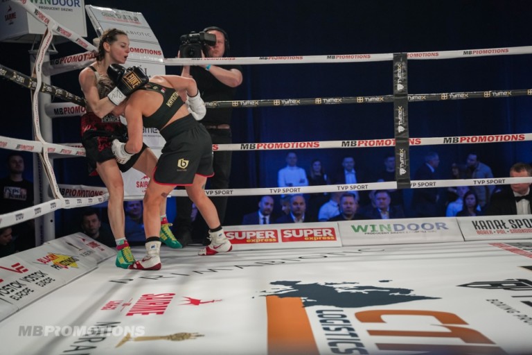 To był wieczór nokautów. Niestety na deski padł również Patryk Szymański