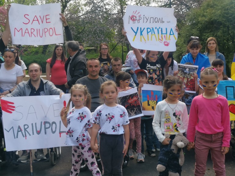 Save Mariupol! Przejmujący apel Ukraińców mieszkających w Koninie