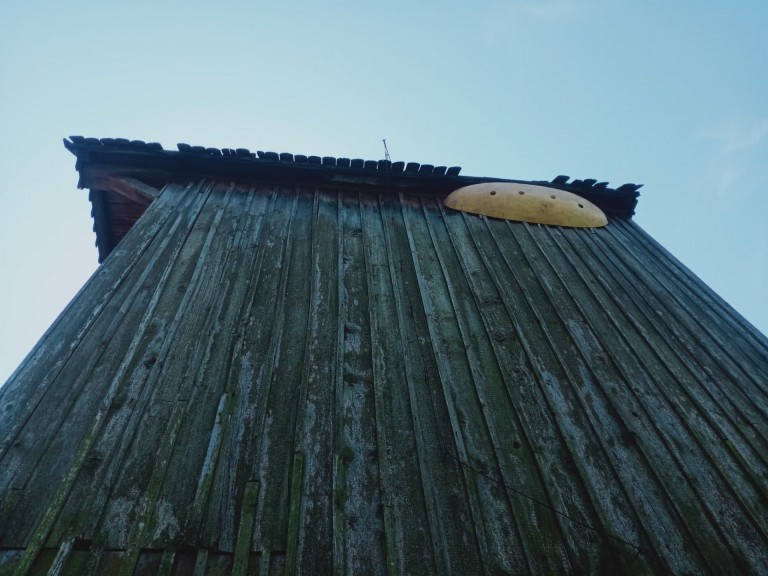 Dom dla jerzyków na muzealnym wiatraku