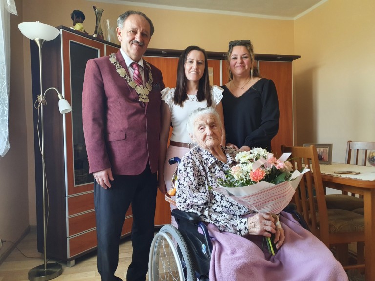 Rodzina sprawia jej najwięcej radości. Janina Antoniak skończyła 100 lat!