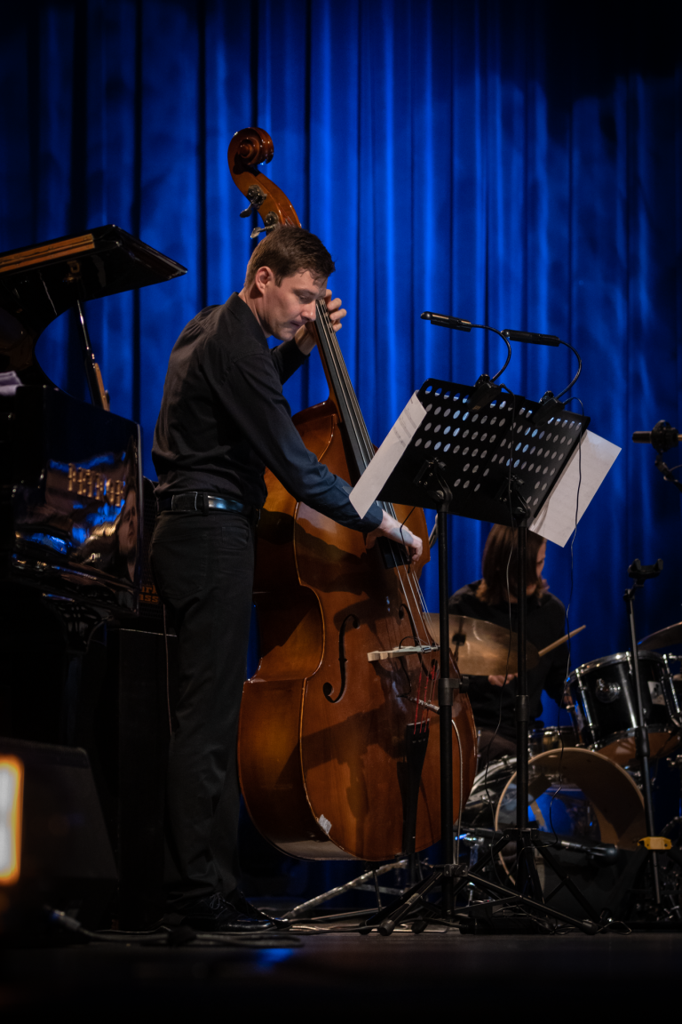 Zadowoleni artyści i usatysfakcjonowana publiczność podczas festiwalu Jazzonalia