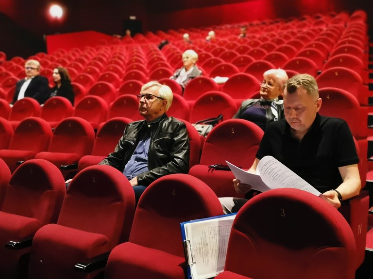 Zielony amfiteatr wpisujący się w konińską architekturę i dolinę Warty